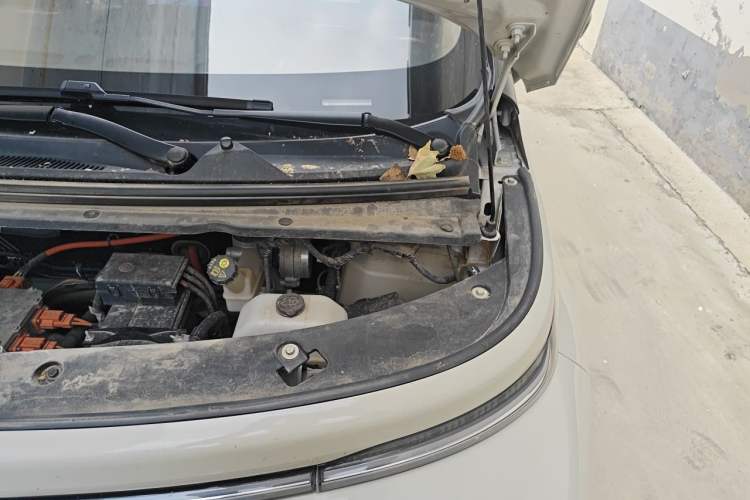 Used Baojun Cloud 2023 360 Pro Engine Bay Left