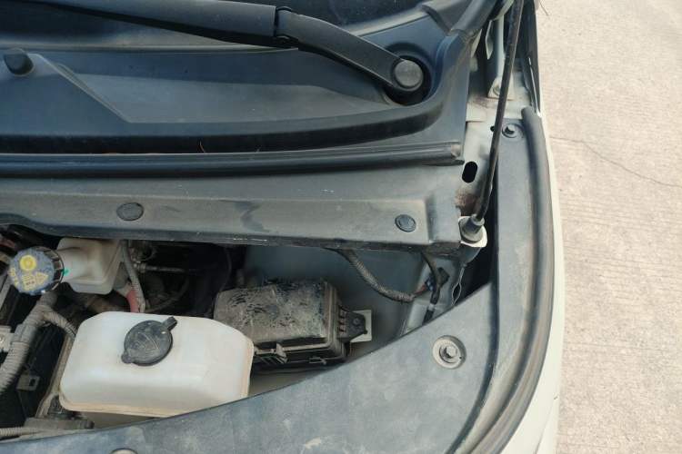 Used Baojun Cloud 2023 460 Max Lingxi Version Engine Bay Left