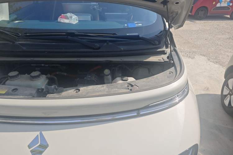Used Baojun Cloud 2023 460 Pro Engine Bay Left