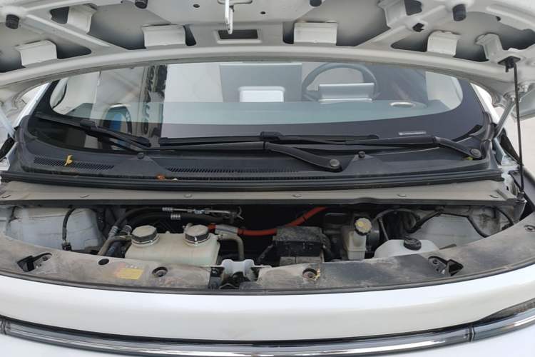 Used Baojun Cloud 2023 460 Pro Engine Bay