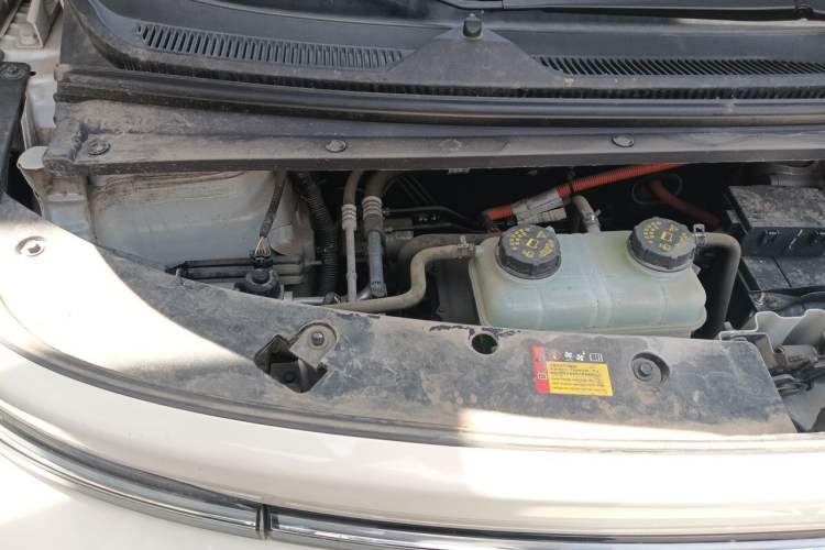 Used Baojun Cloud 2023 460 Max Engine Bay Right