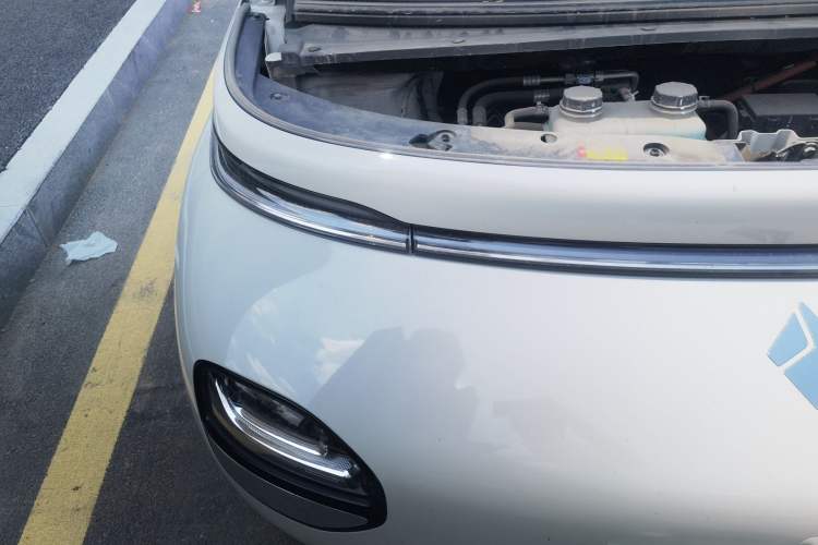 Used Baojun Cloud 2023 460 Pro Engine Bay Right