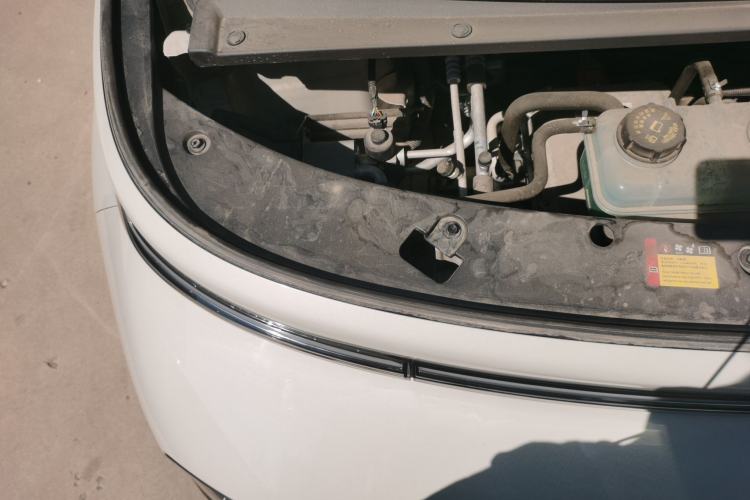Used Baojun Cloud 2023 460 Pro Engine Bay Right