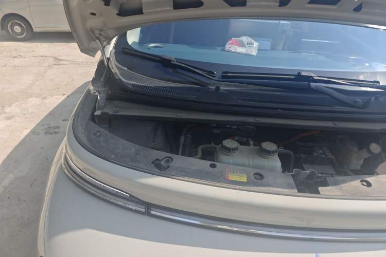 Used Baojun Cloud 2023 460 Pro Engine Bay Right