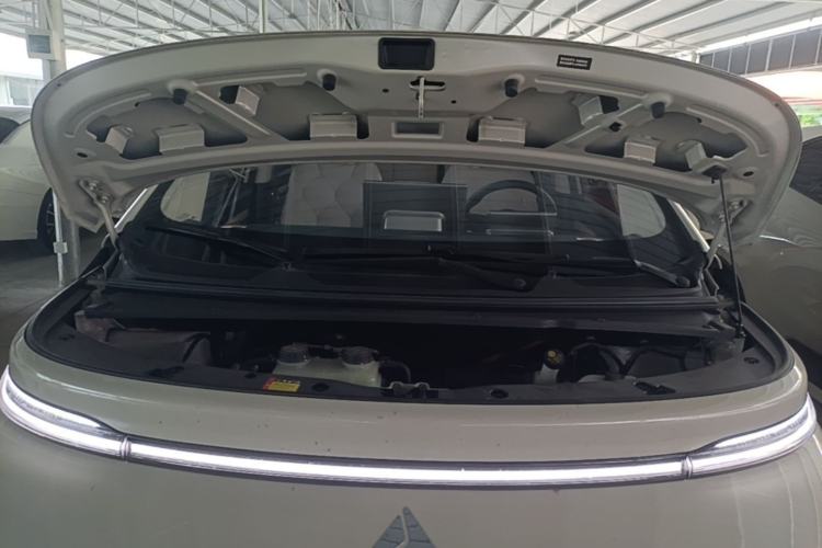 Used Baojun Cloud 2023 460 Pro Lingxi Version Engine Bay