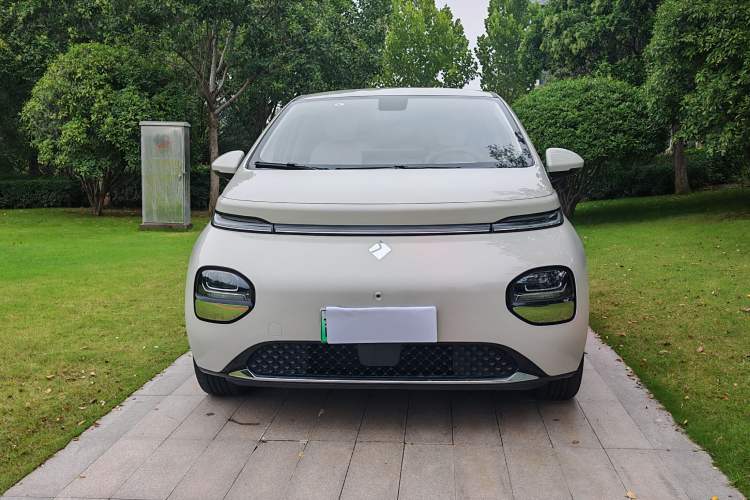 Used Baojun Cloud 2023 460 Pro Engine Bay