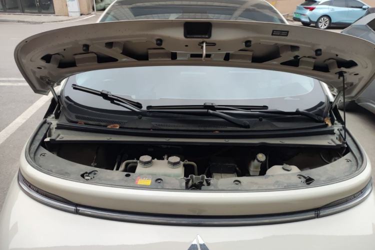 Used Baojun Cloud 2023 460 Max Lingxi Version Engine Bay