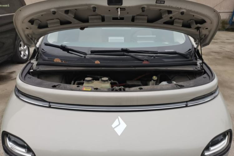Used Baojun Cloud 2023 460 Pro Engine Bay