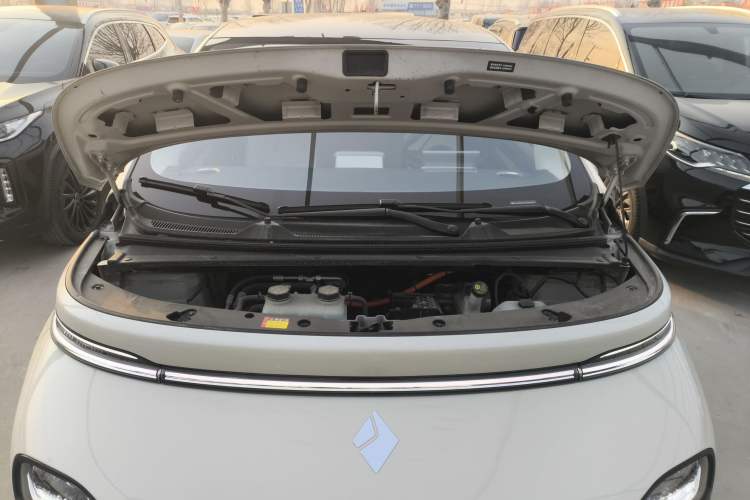 Used Baojun Cloud 2023 460 Max Lingxi Version Engine Bay