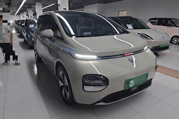 Used Baojun Cloud 2023 460 Max Exterior 1