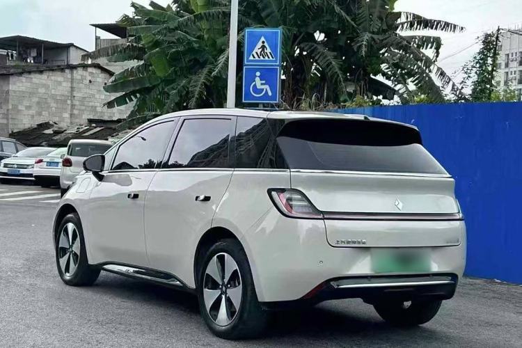 Used Baojun Cloud 2023 460 Max Exterior 2