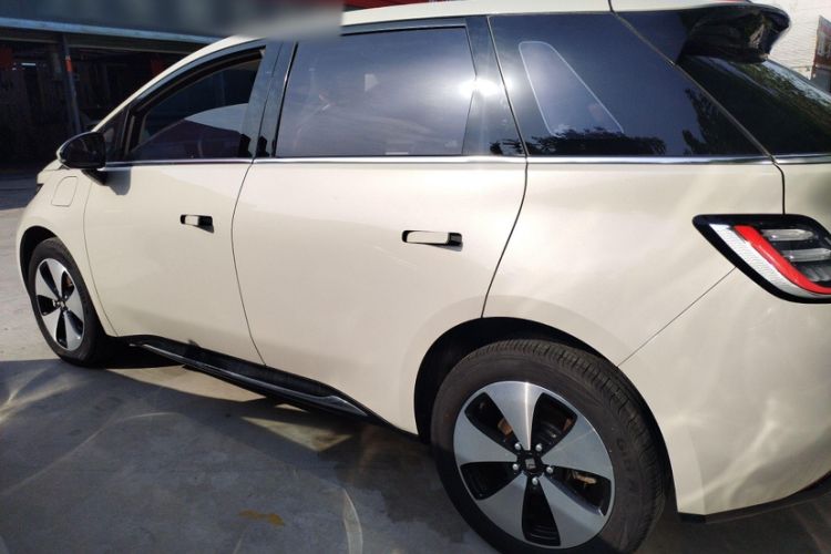 Used Baojun Cloud 2023 460 Max Exterior 2