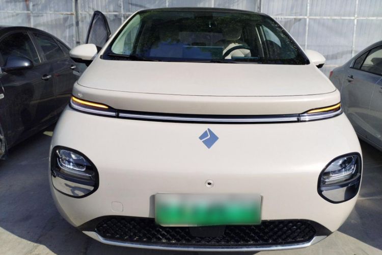 Used Baojun Cloud 2023 460 Max Exterior 3