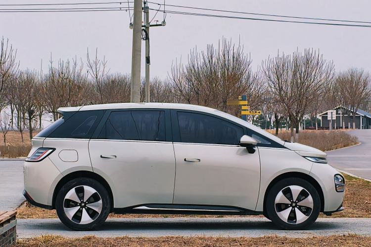 Used Baojun Cloud 2023 460 Pro Exterior 3