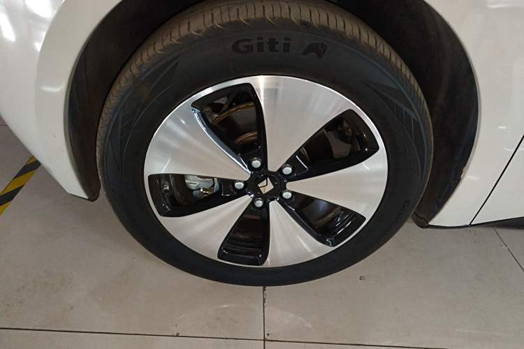 Used Baojun Cloud 2023 460 Max Exterior 4