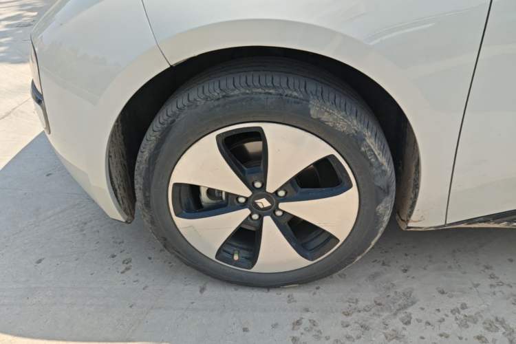 Used Baojun Cloud 2023 460 Max Exterior 4
