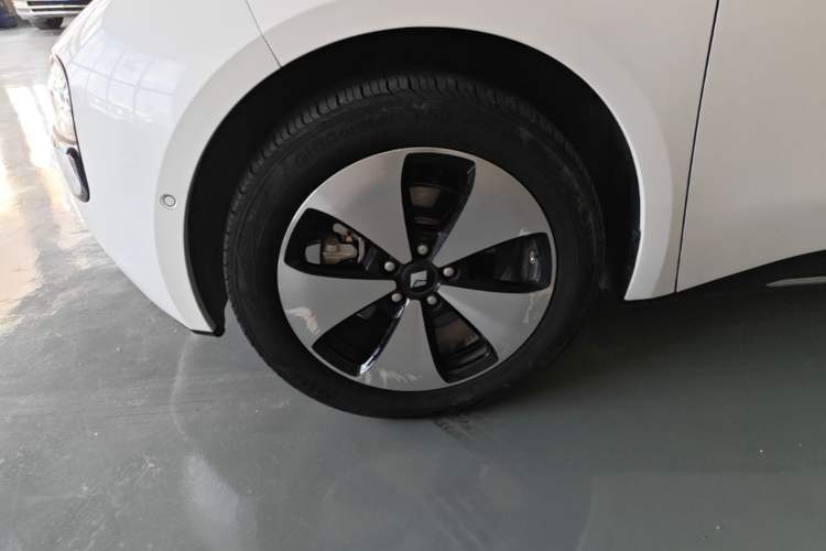 Used Baojun Cloud 2023 460 Max Exterior 4