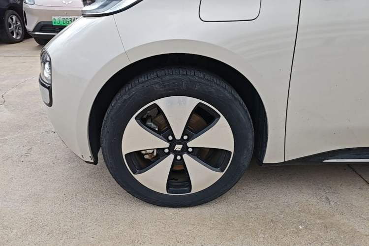 Used Baojun Cloud 2023 460 Pro Exterior 4