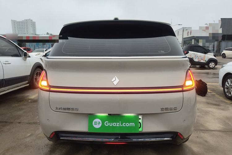 Used Baojun Cloud 2023 460 Max Exterior 4