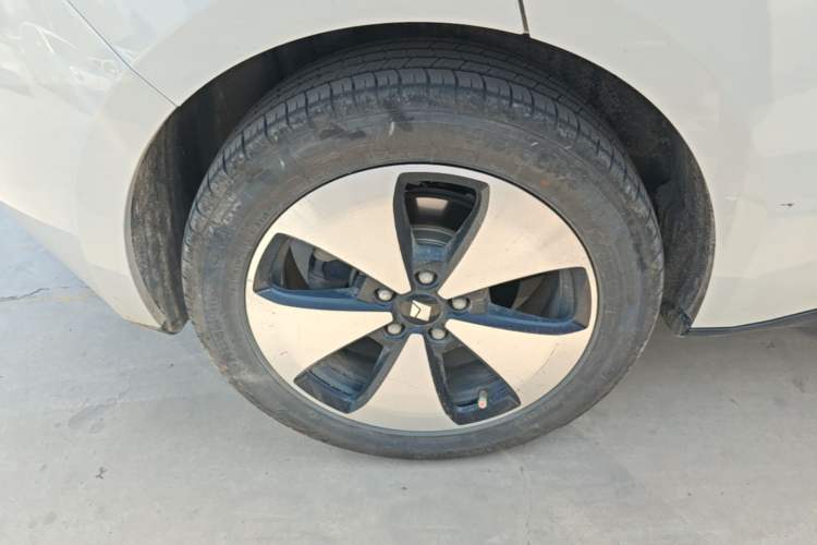 Used Baojun Cloud 2023 460 Max Exterior 5