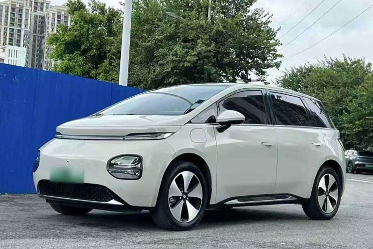 Used Baojun Cloud 2023 460 Max Exterior 5