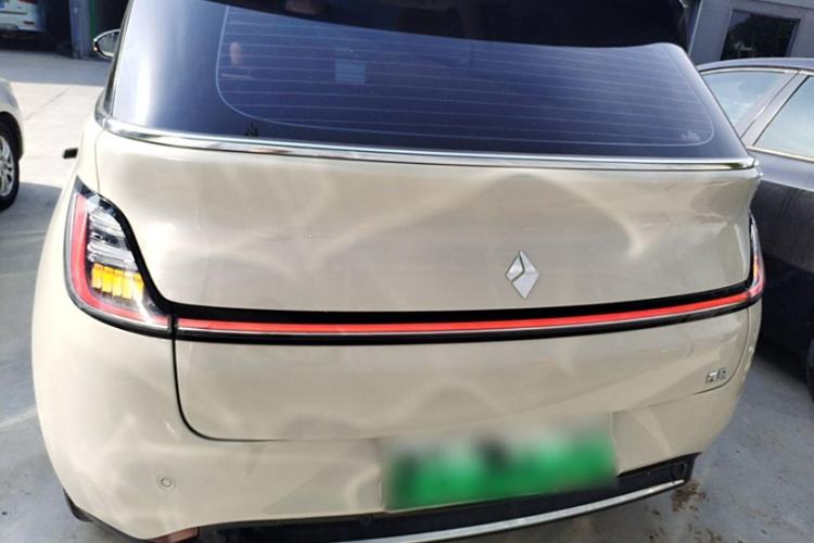 Used Baojun Cloud 2023 460 Max Exterior 5