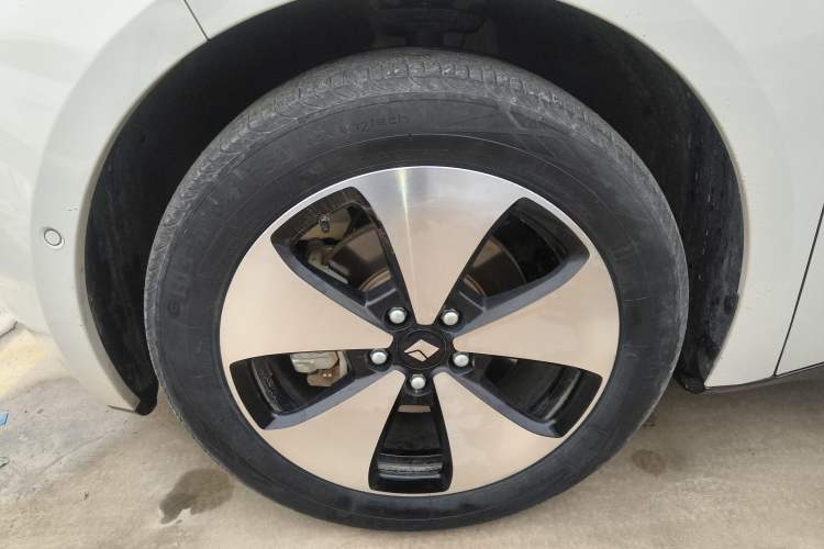 Used Baojun Cloud 2023 460 Max Exterior 7