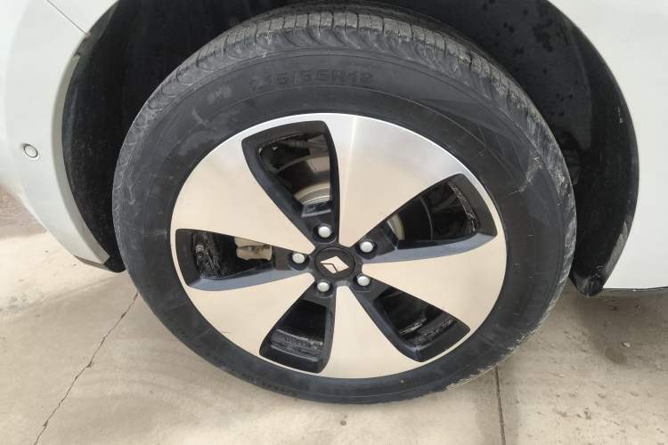Used Baojun Cloud 2023 460 Max Exterior 8