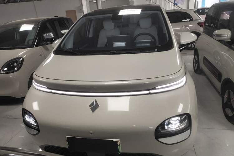 Used Baojun Cloud 2023 460 Max Front