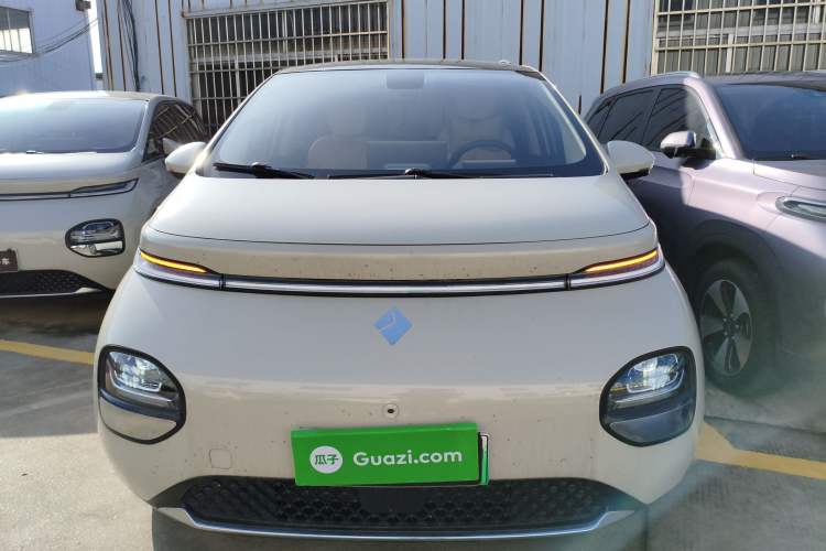 Used Baojun Cloud 2023 460 Max Front