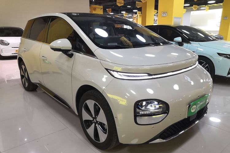Used Baojun Cloud 2023 460 Max Lingxi Version Front Right 45 Deg