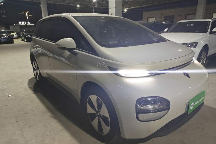 Used Baojun Cloud 2023 360 Plus Front Right 45 Deg