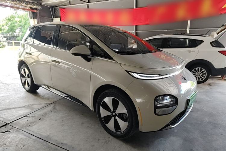 Used Baojun Cloud 2023 460 Max Front Right 45 Deg