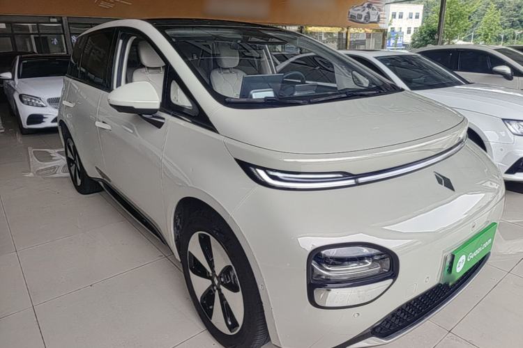 Used Baojun Cloud 2023 460 Max Lingxi Version Front Right 45 Deg