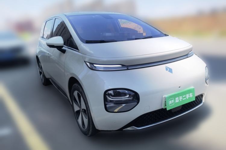 Used Baojun Cloud 2023 460 Pro Front Right 45 Deg