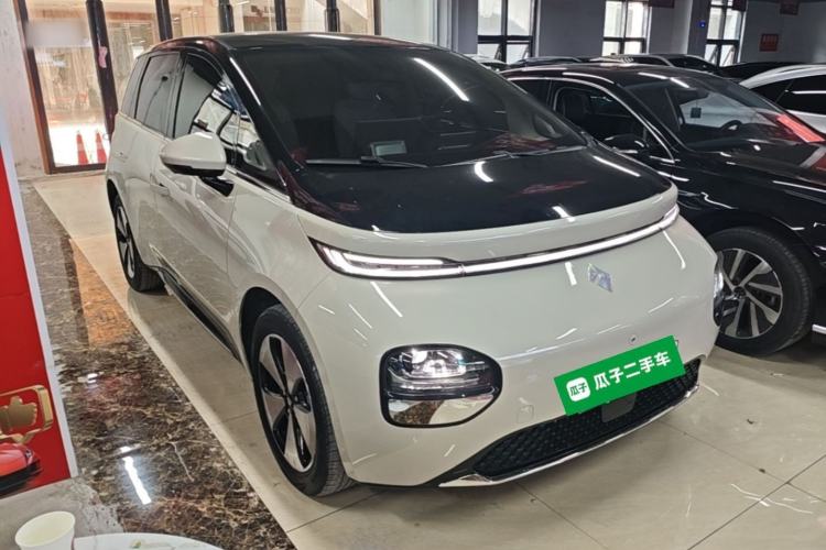 Used Baojun Cloud 2023 460 Pro Front Right 45 Deg