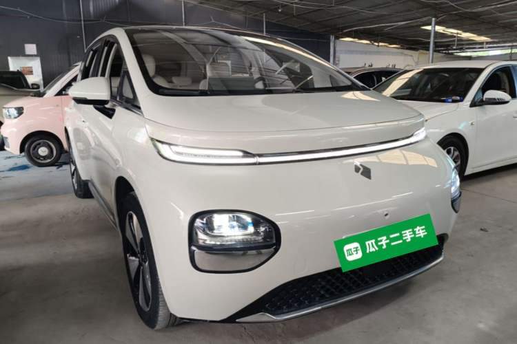 Used Baojun Cloud 2023 460 Max Front Right 45 Deg
