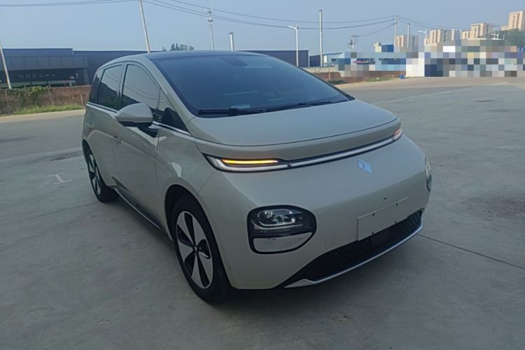 Used Baojun Cloud 2023 460 Max Front Right 45 Deg