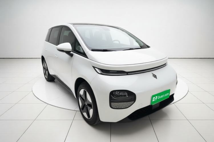 Used Baojun Cloud 2023 360 Plus Front Right 45 Deg