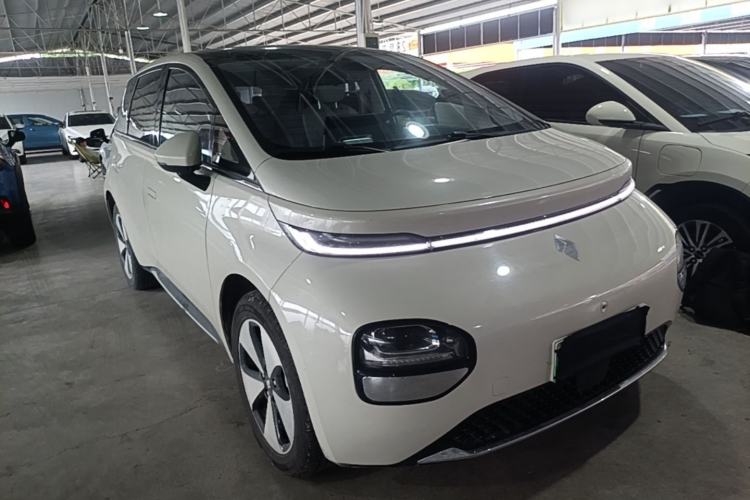 Used Baojun Cloud 2023 460 Max Front Right 45 Deg
