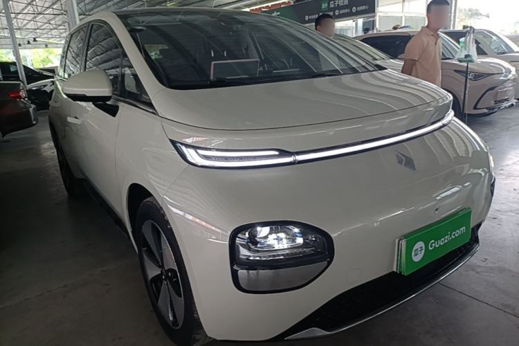 Used Baojun Cloud 2023 460 Max Front Right 45 Deg