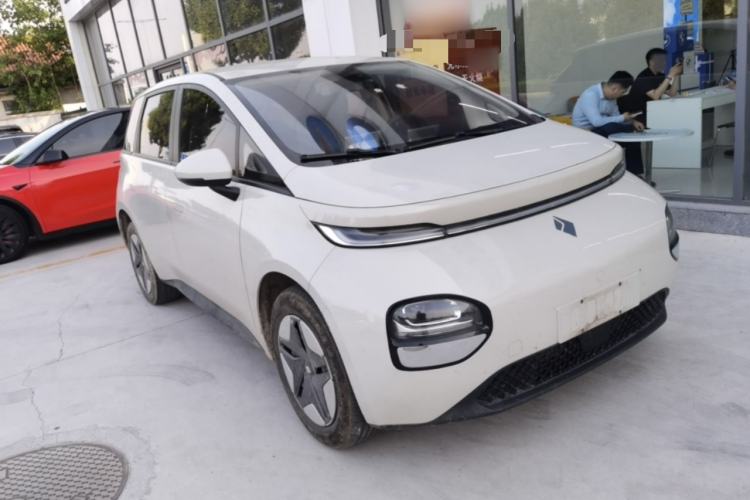 Used Baojun Cloud 2023 360 Plus Front Right 45 Deg