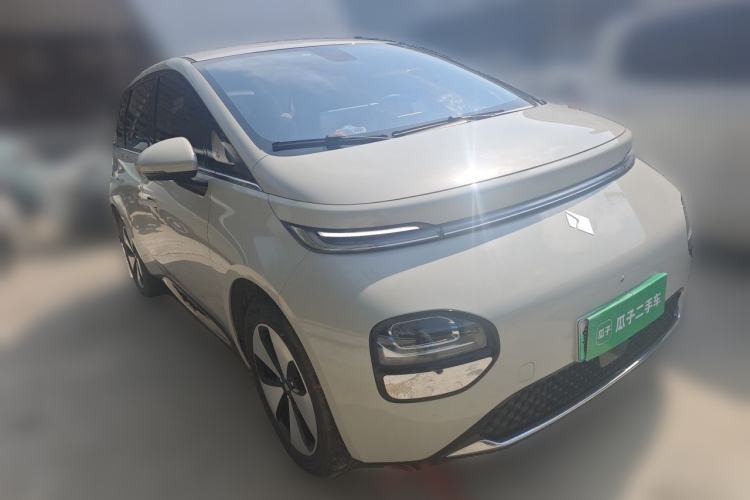 Used Baojun Cloud 2023 460 Pro Front Right 45 Deg