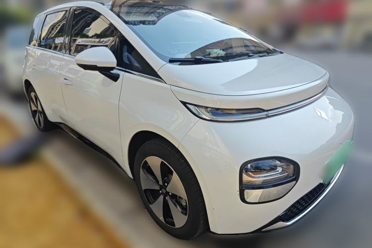 Used Baojun Cloud 2023 460 Max Front Right 45 Deg