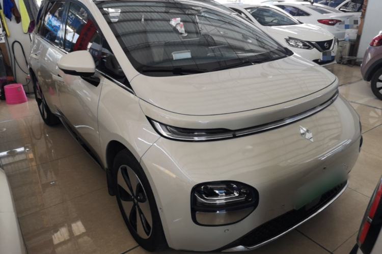 Used Baojun Cloud 2023 460 Max Lingxi Version Front Right 45 Deg
