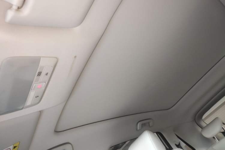 Used Baojun Cloud 2023 460 Max Headliner