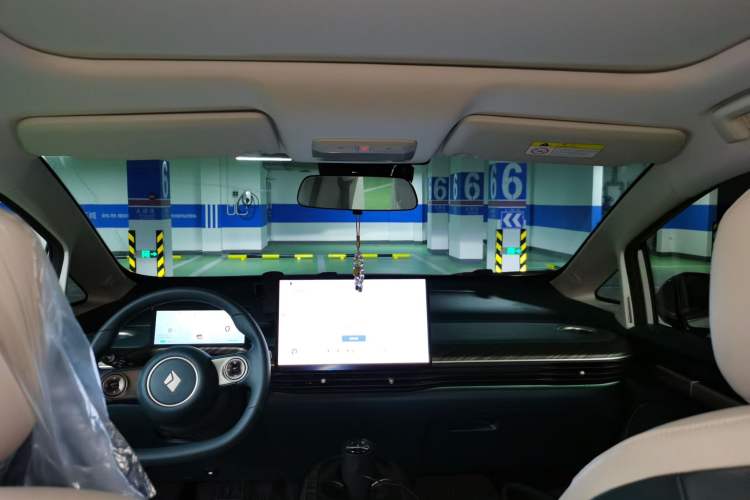 Used Baojun Cloud 2023 460 Max Headliner