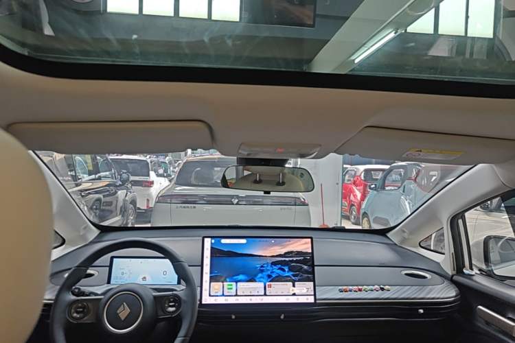 Used Baojun Cloud 2023 460 Max Headliner
