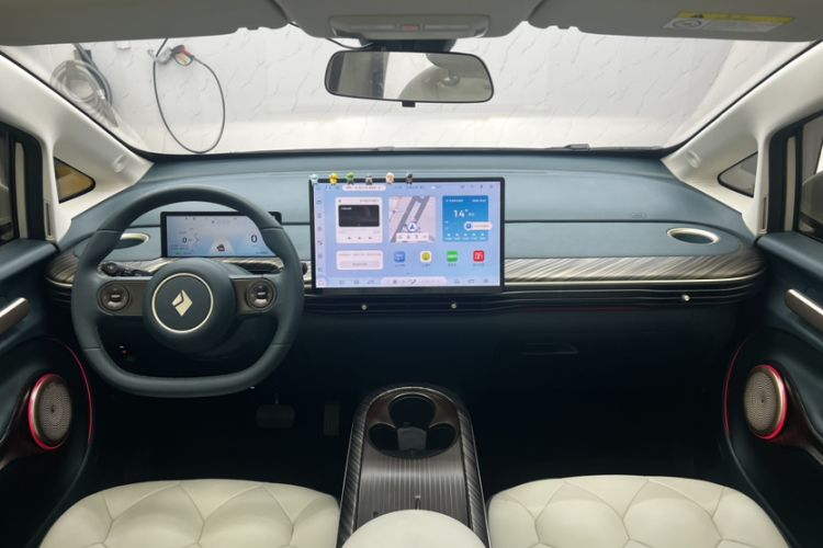 Used Baojun Cloud 2023 460 Max Interior 1