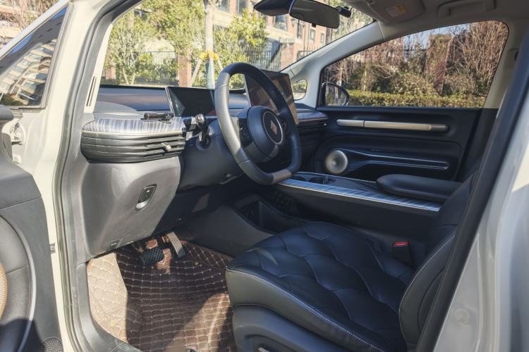 Used Baojun Cloud 2023 360 Pro Interior 1